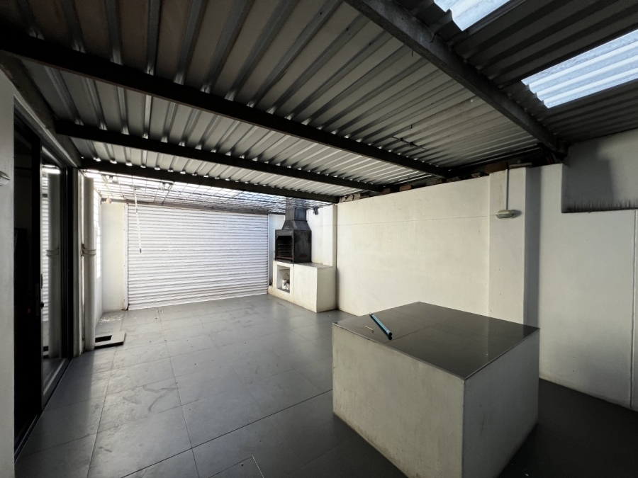 Commercial Property for Sale in Parow East Western Cape